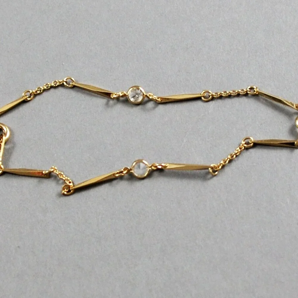 1984 Avon Simulated Diamond Accent in Goldtone Necklace and Bracelet Set - Picture 3 of 9